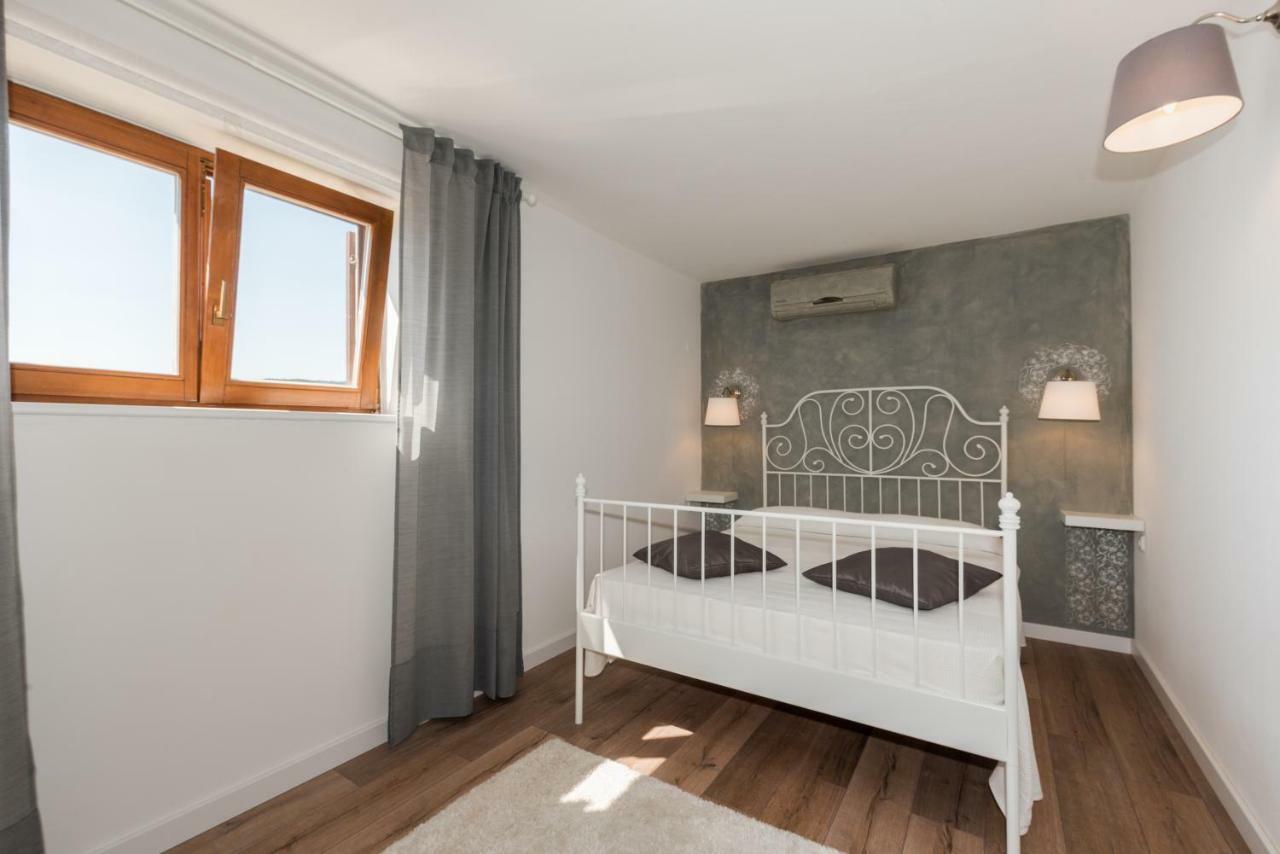 Luxury 1 Bedroom Apartment In Рабац Екстериор снимка